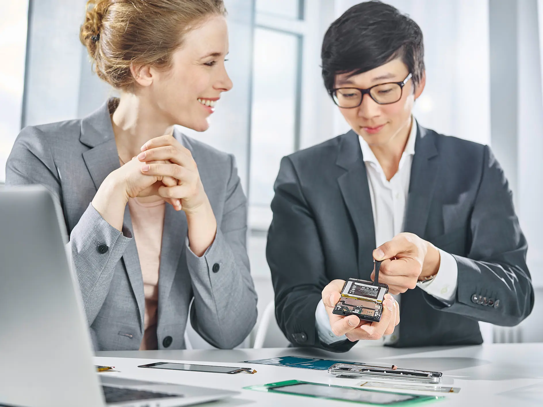 德莎电子行业胶带解决方案