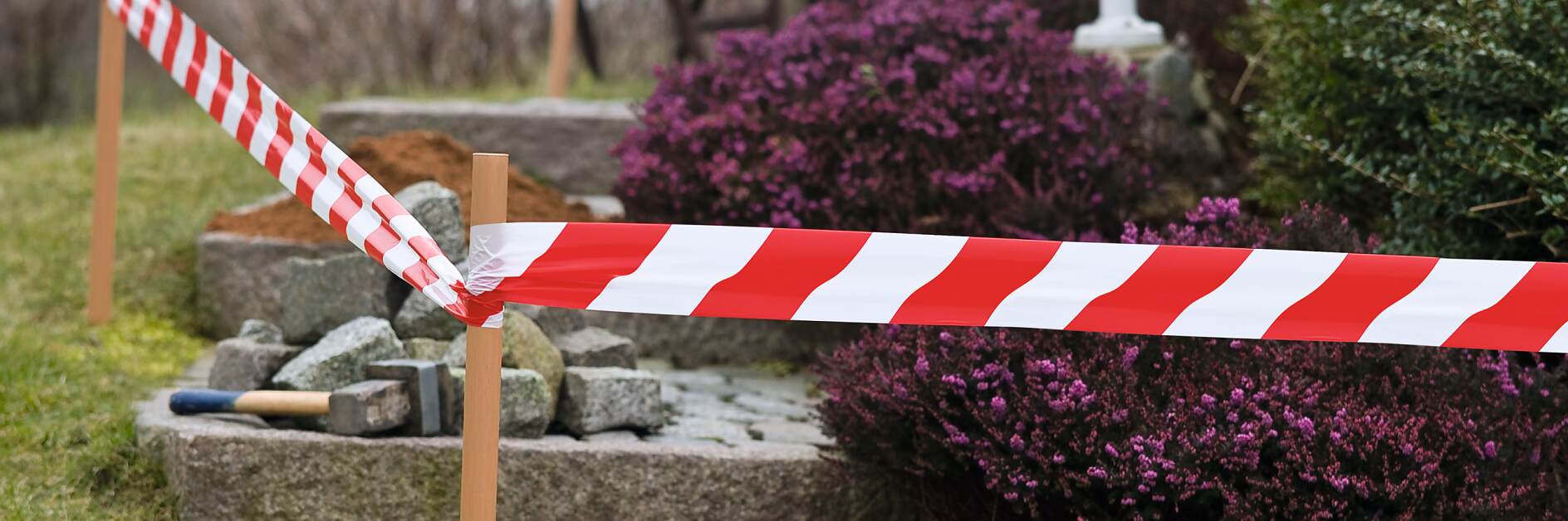 用我们的遮蔽胶带警告其他人存在危险