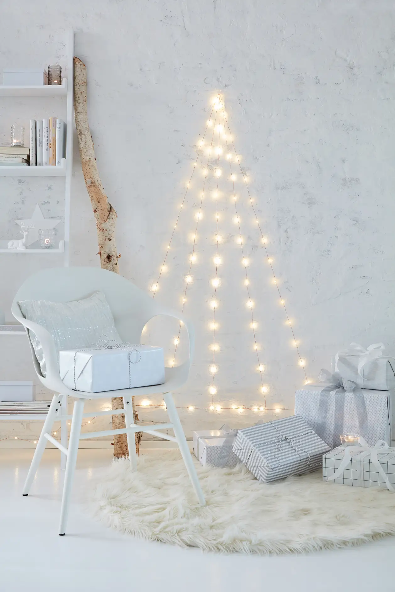 好好欣赏您自己制作的LED圣诞树墙吧！