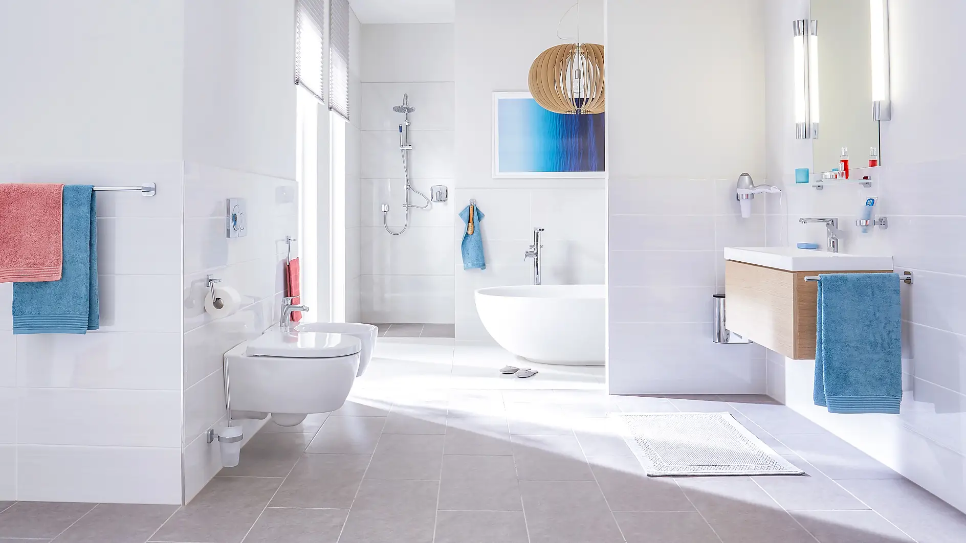 设计满足了奢华浴室对极致优雅的需求。
