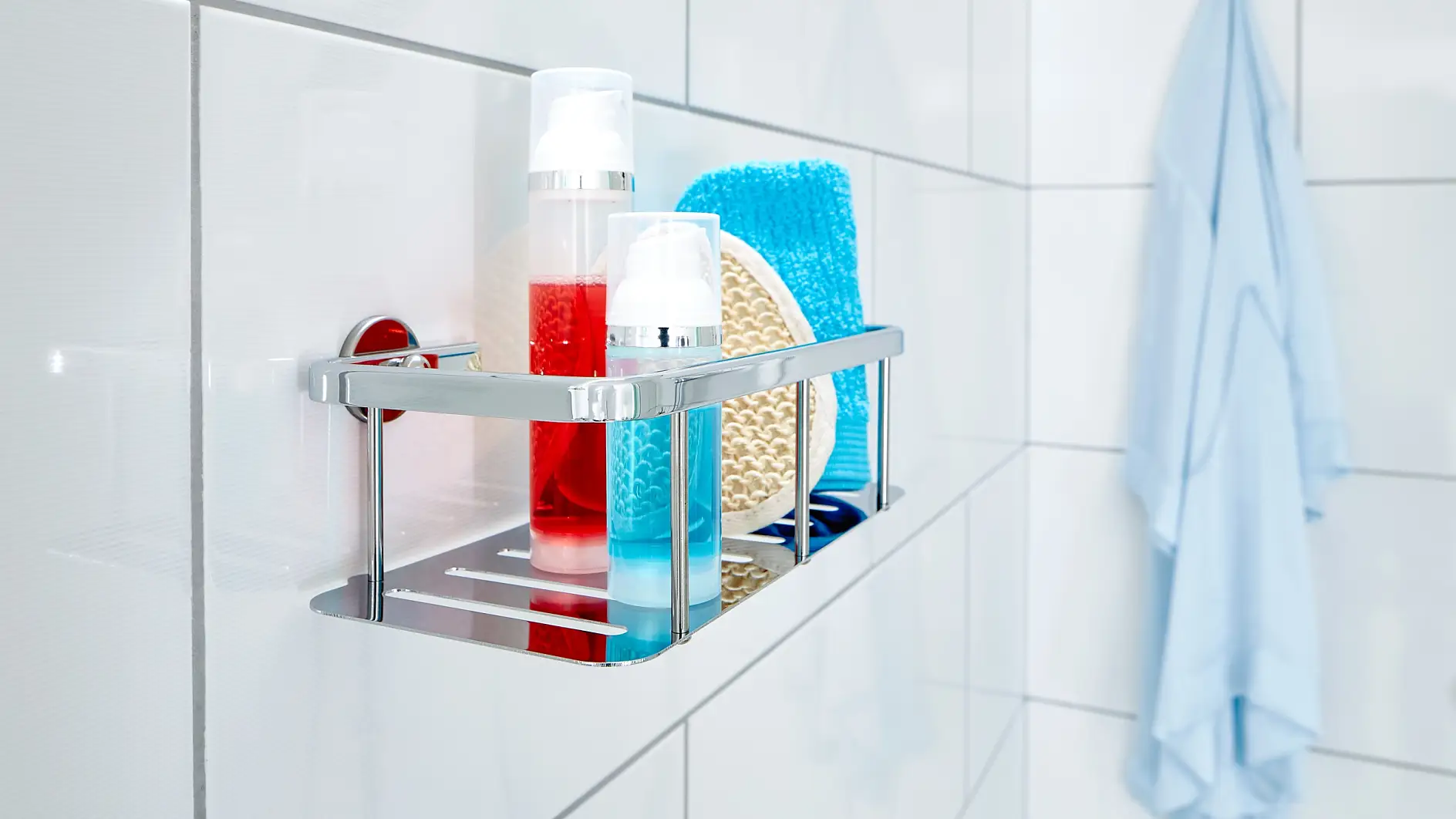 使您的淋浴用品随时触手可及，同时不会被淋湿。